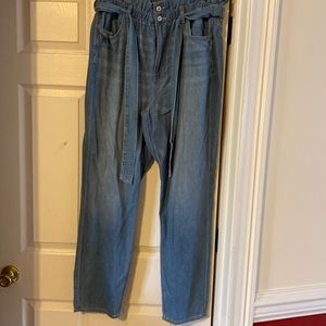 Belted New American Eagle Jeans